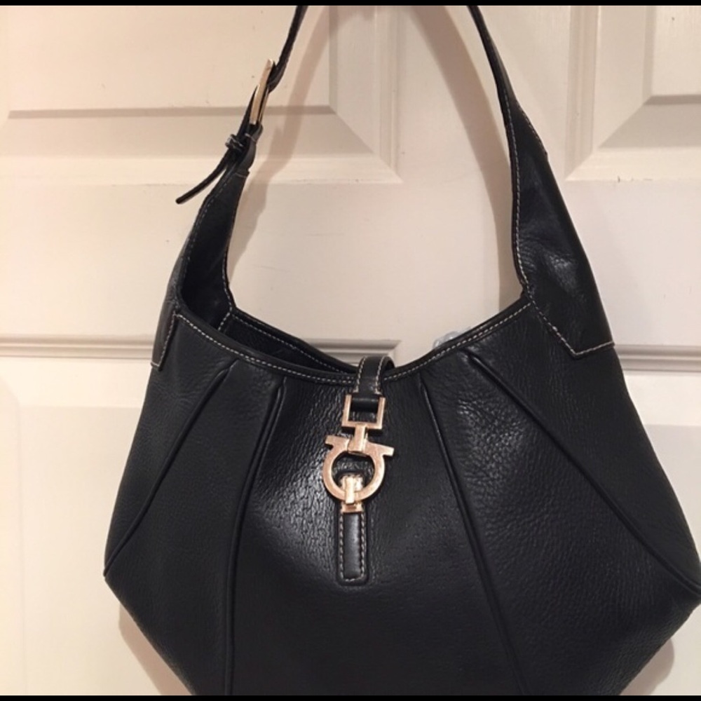 Beautiful Ferragamo hobo should bag-authentic